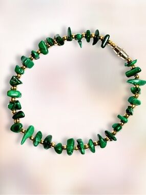 HANDCRAFTED BRACELET Green Stone Chips Gold Spacers Nature-Inspired Boho Jewelry